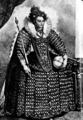 223. Гравюра с картины Криспина Пассе. Королева Елизавета в парадной одежде, в которой она присутствовала на церемонии в соборе св. Павла.

