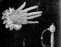 732. Эль Греко, Рыцарь с рукой на груди (фрагмент). Музей Прадо, Мадрид. У испанского рыцаря - единственное украшение на одежде - белый кружевной воротник и накрахмаленное белое кружево на манжете.